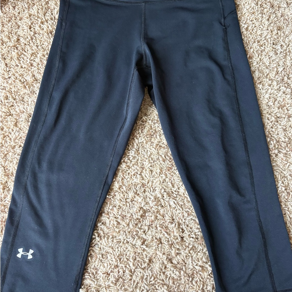 Under Armour Woman’s Cropped Black Leggings